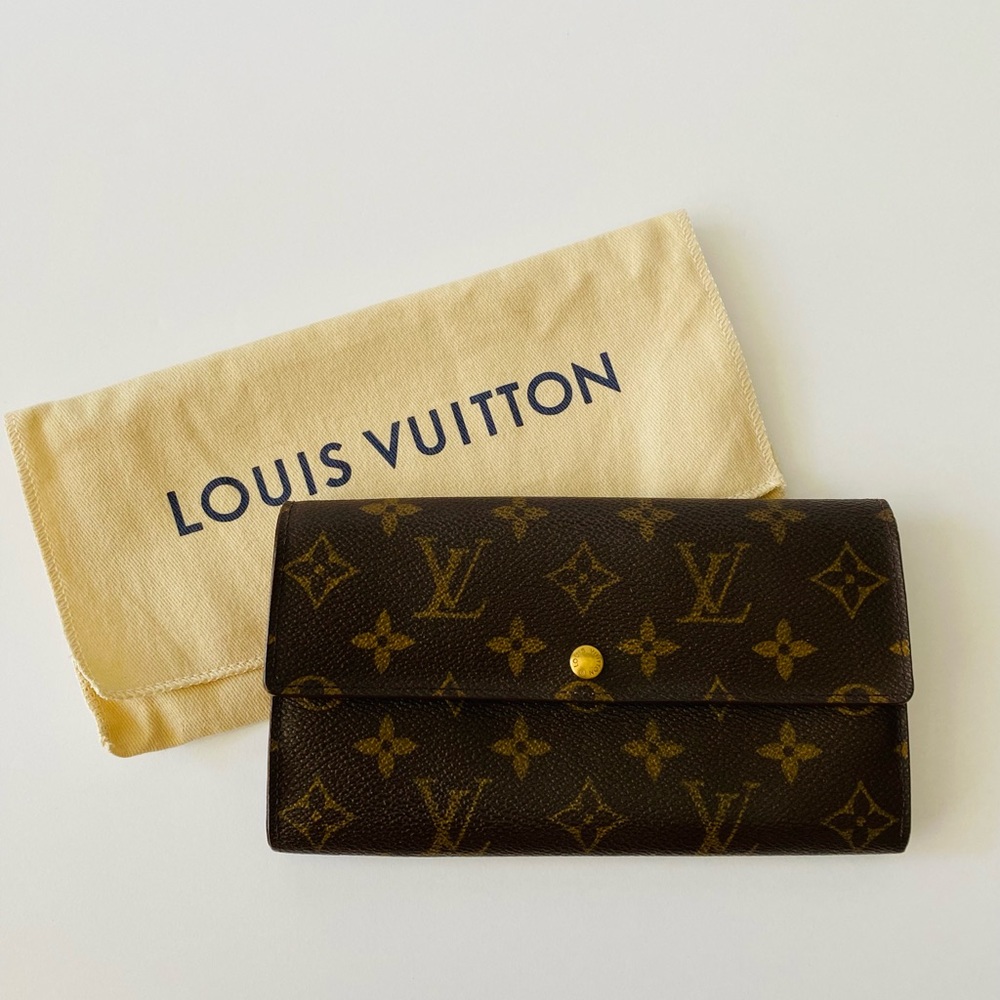 Louis Vuitton Vintage Sarah Monogram Canvas Wallet